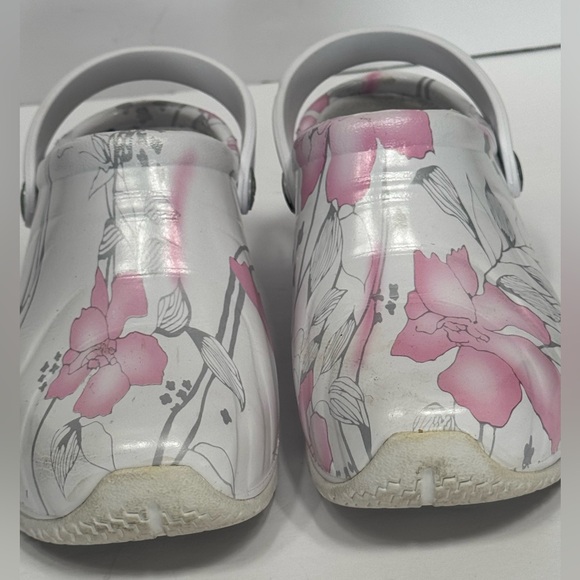 Floral Pink and White Clogs - Picture 1 of 7